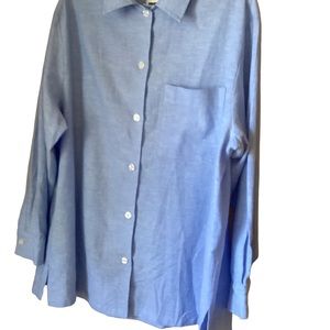 Anne Klein blouse naturally blended with linen, size L. 244